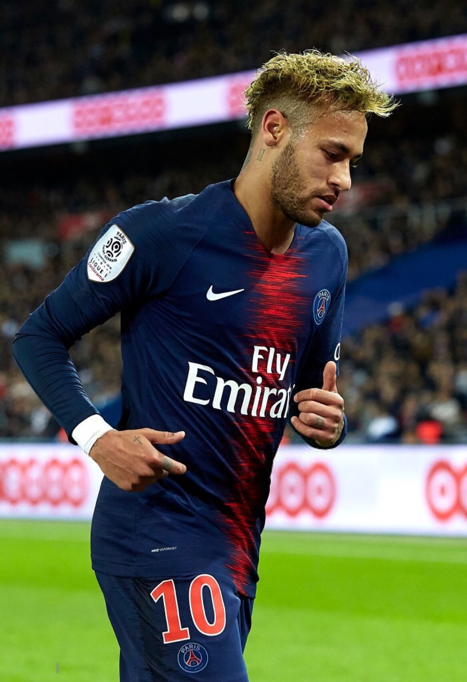 女排世锦赛落幕！意大利夺冠，日本惜败，土耳其遗憾，巴西狂喜（女排世锦赛收官：意大利封后，日本饮恨，土耳其抱憾，巴西欢腾）