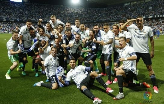 乔治娜分享晚宴照片：C罗与苹果公司CEO库克合影（乔治娜晒晚宴照：C罗与苹果公司CEO库克同框）