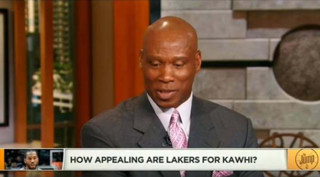 奥尼尔：我和文班亚马对位必须隔扣他，防守我就无能为力了（奥尼尔谈对位文班亚马：只能隔扣，防守完全没辙）