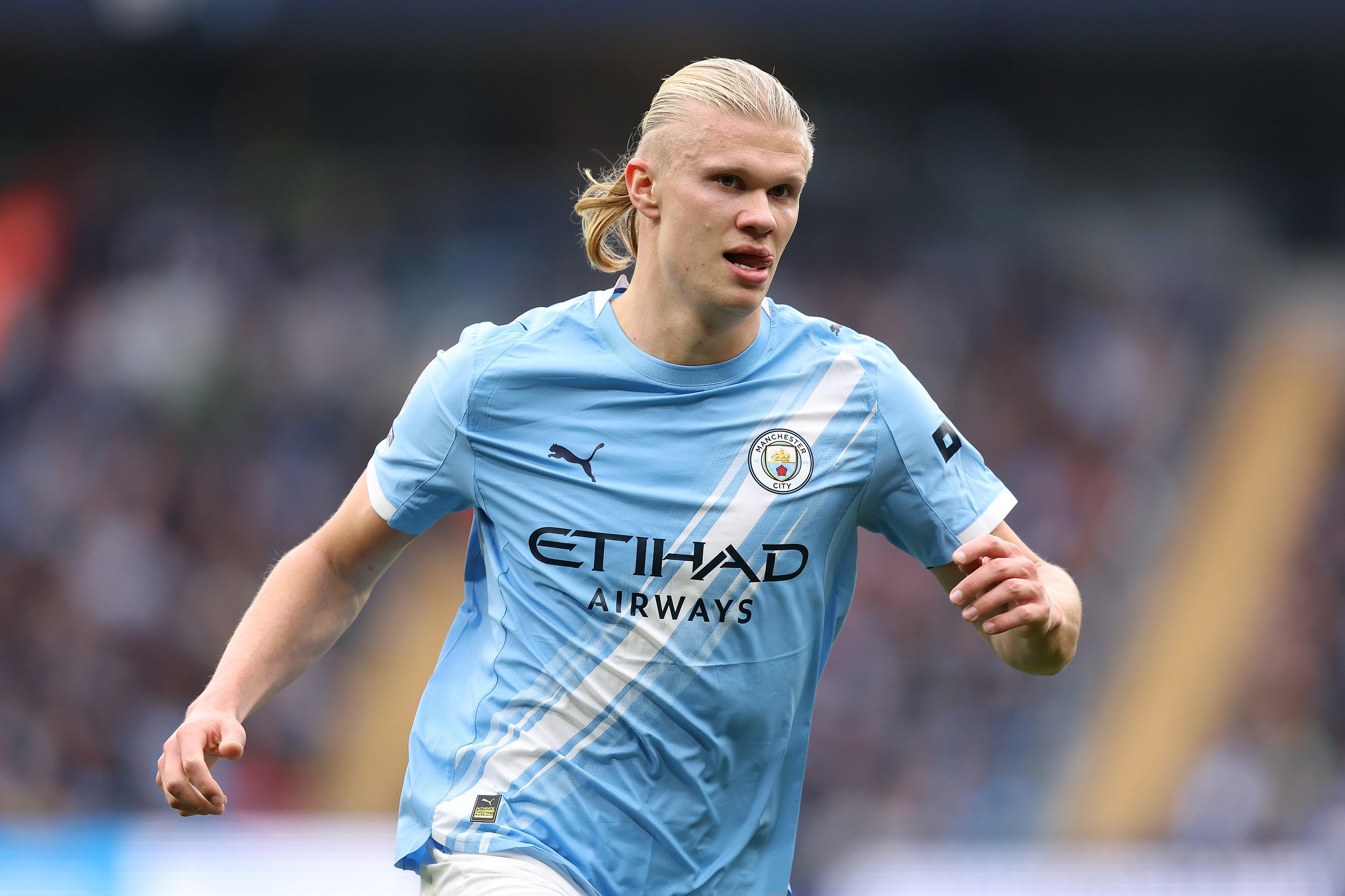 于帕：合同问题不会影响我；坎特让法国队的防守更有保障（于帕：合同状况不影响我；坎特令法国防线更稳固）