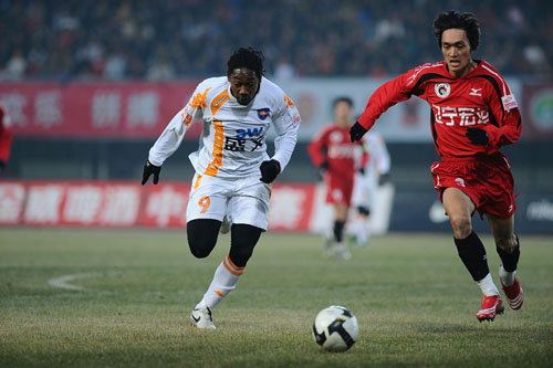 NBA杯半决赛战报：布伦森40+8，尼克斯132-120轻取魔术（NBA杯半决赛：布伦森轰40分8助攻，尼克斯132-120力克魔术）