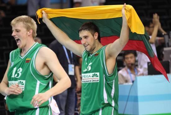 恐怖如斯！霍姆格伦本赛季出战时 雷霆战绩21-0保持不败（霍姆格伦出战即全胜！雷霆本季其登场时战绩21胜0负）