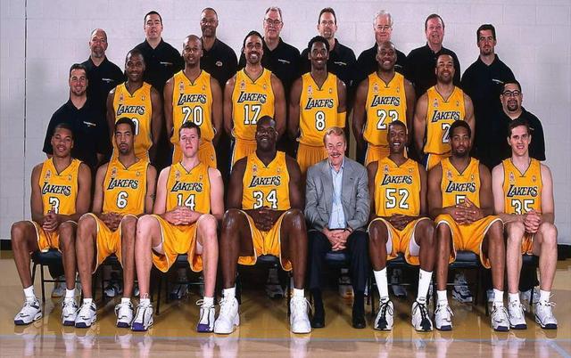 葡媒：本菲卡在考虑冬窗引进格雷罗，穆里尼奥很看好他（葡媒：本菲卡酝酿冬窗引进格雷罗，穆里尼奥力挺）