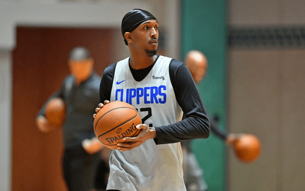 皇马vs塞维利亚裁判：特谢拉被罚下后恐吓我，骂我X娘养的（皇马战塞维利亚，裁判称特谢拉染红后恐吓并辱骂我）