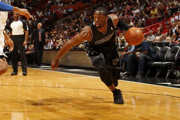 美记：公牛12号新秀埃森格将接受肩部手术，赛季报销（美媒称公牛12号秀埃森格肩伤需手术，本季提前报销）